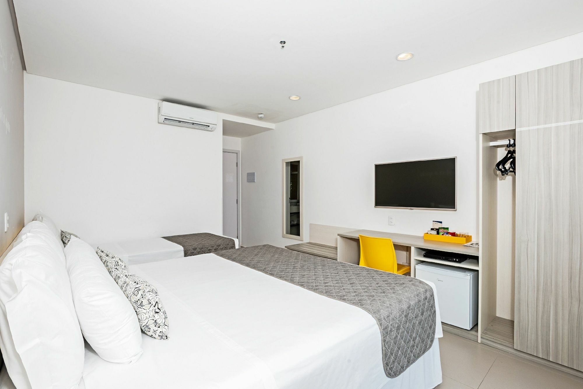 Nobile Hotel กัวรูจา ภายนอก รูปภาพ
